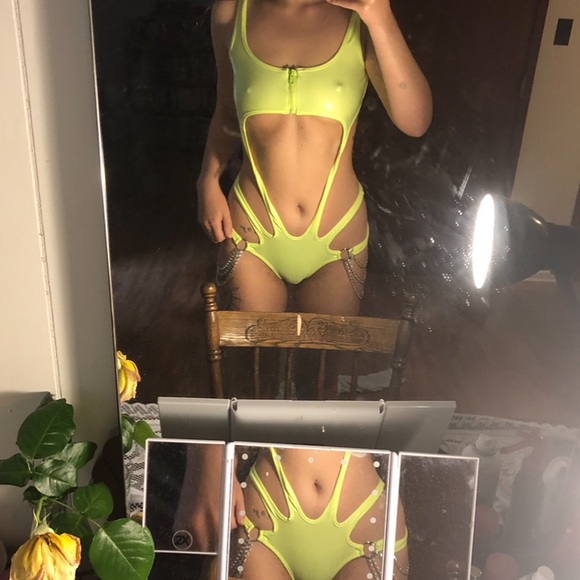 Bodysuit - Picture 1 of 1